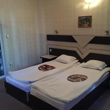 Hotel Elvira Ravda